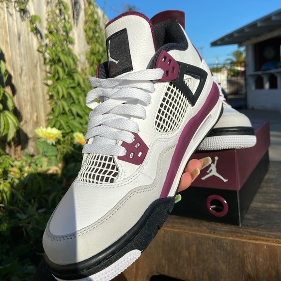 PSG x Air Jordan Retro (SOLD) - Picture 4 of 11